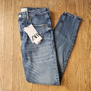 NWT! Zara Women's Ankle Jeans Size 6